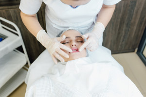 Rol del kinesiologo en el postoperatorio de cirugías faciales: Percepción de los...