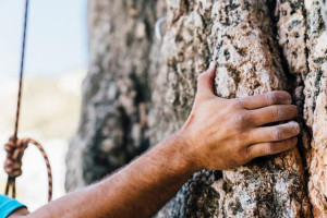 Lesiones de polea en la mano del escalador