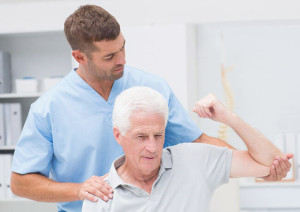 Fisioterapia Geriátrica: pautas de tratamiento. Figura del cuidador no profesional