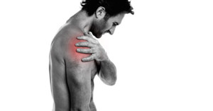 Capsulitis adhesiva y tratamiento complementario mediante fortalecimiento del ma...
